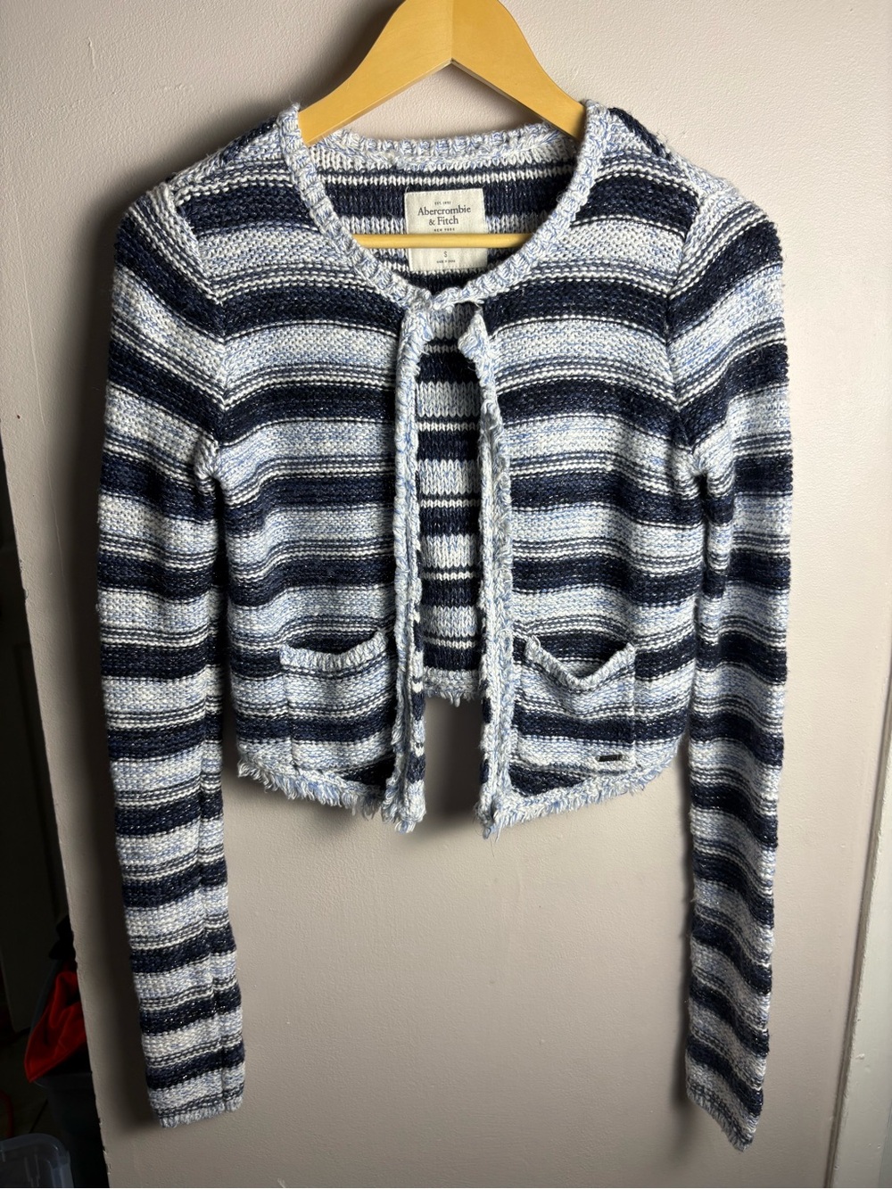 Abercrombie & Fitch Navy and White Striped Cropped Knit Cardigan Small